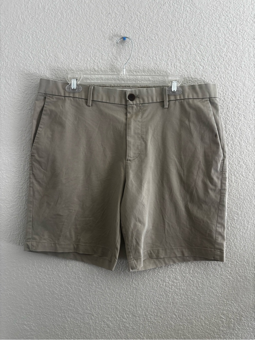 Banana Republic Men's Khaki Flat-Front Shorts
